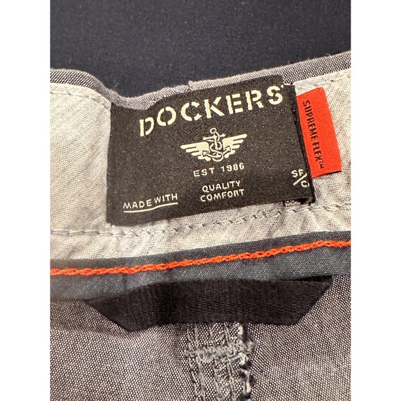 Dockers Mens Supreme Flex Grey Heathered Flat Front Shorts Size 54 Water Less - Picture 6 of 14